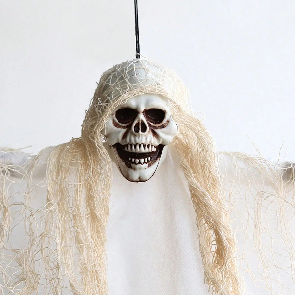Halloween Hanging Skeleton Ghost Decor Black White Gauze Skull Ghost Ornaments Haunted House Yard Door Window Horror Party Props