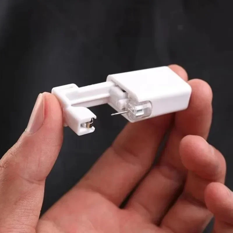Safety Ear Piercing Gun Kit Women Men Disposable White Plastic Sterile Ear Piercing Device Fashion Simple Jewelry Piercing Tools
