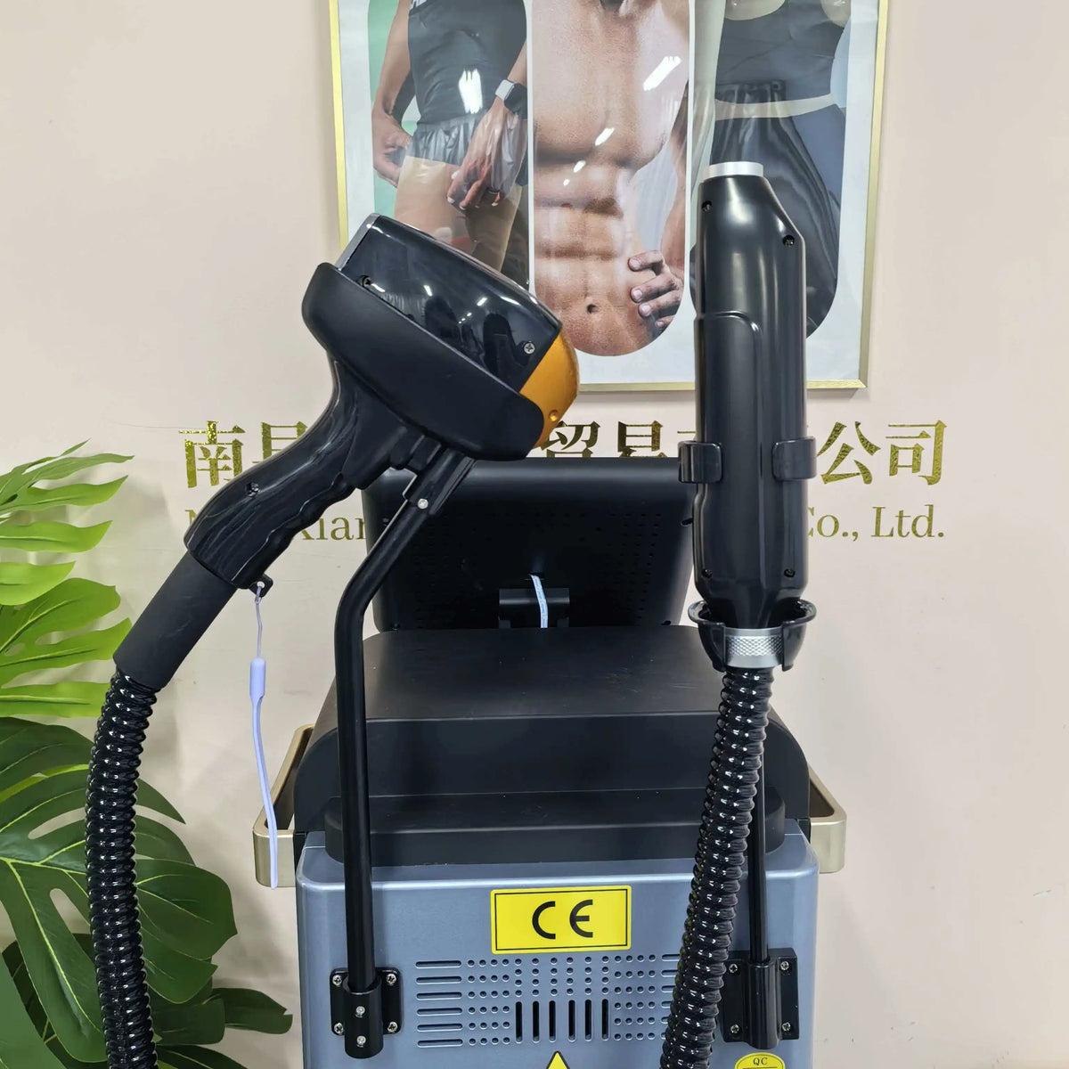 Diode Hair Removal 4 Wavelengths  Pico Tattoo Removal Machine  755nm  FAC Collimation Ice Cooling System Foldable Touch