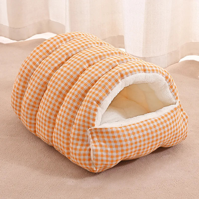 Foldable Winter Pet Bed/Sleeping Bag for Cats and Dogs, Thickened Semi-Enclosed Design, Soft Indoor, Christmas/Warm in Autumn/Winter