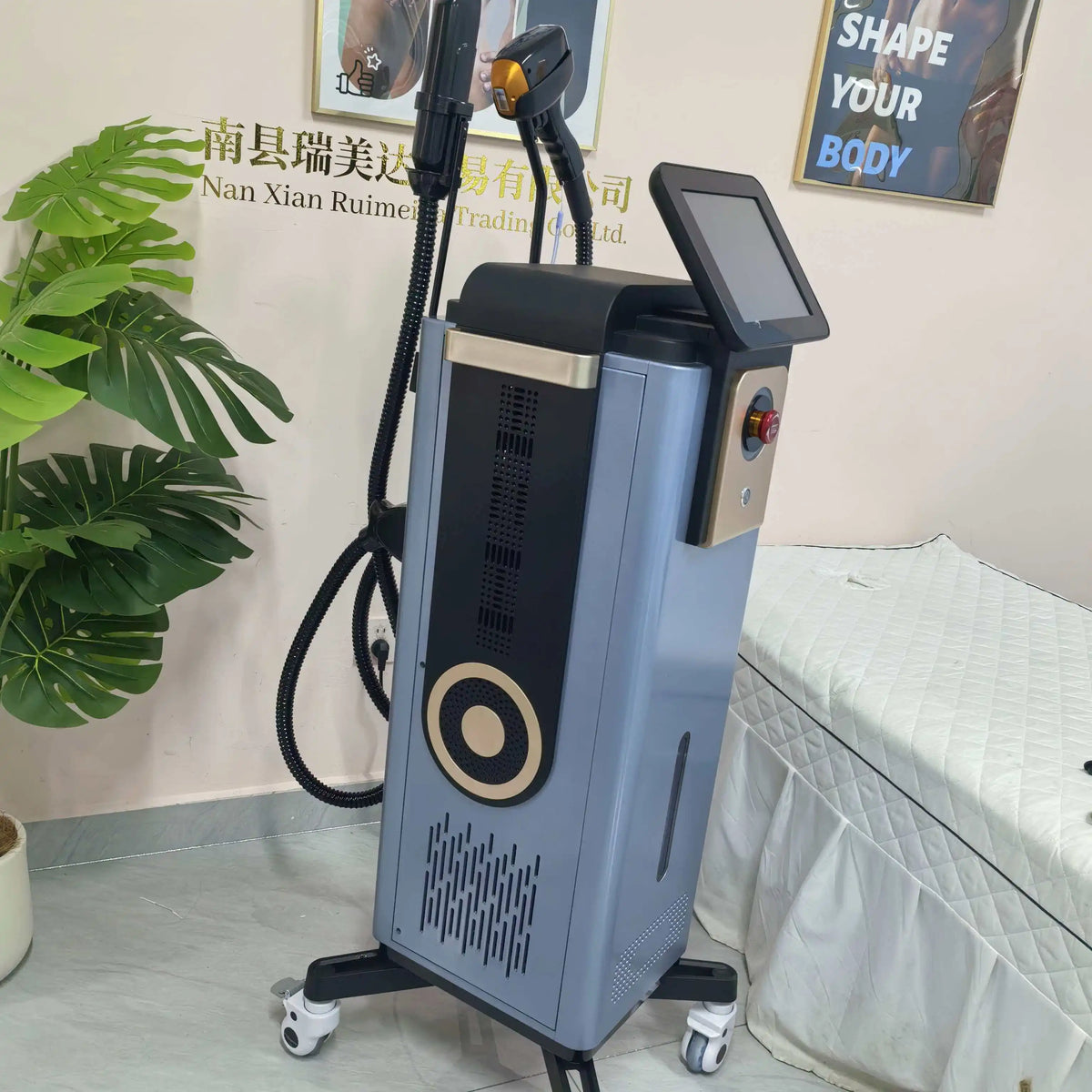 Diode Hair Removal 4 Wavelengths  Pico Tattoo Removal Machine  755nm  FAC Collimation Ice Cooling System Foldable Touch