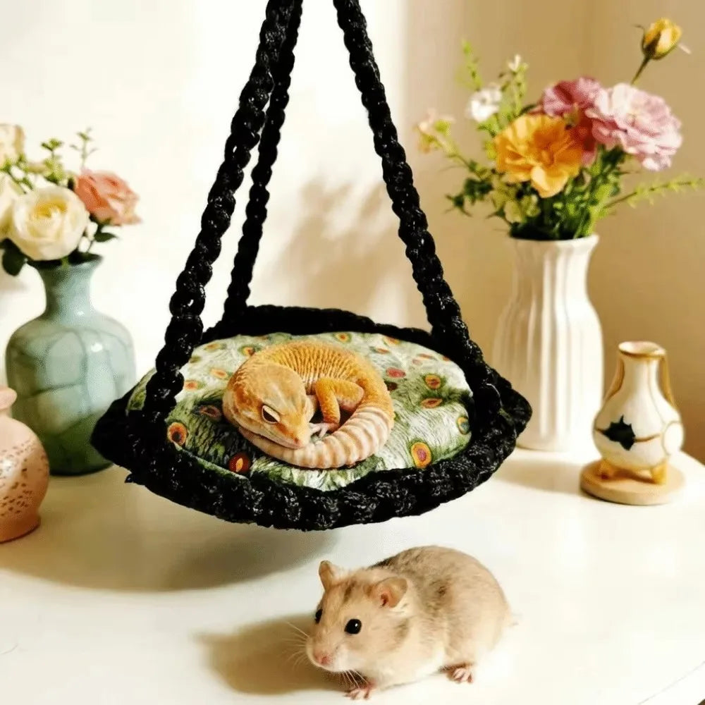 Hamster Cage Plush Hamster Hammock Warm Soft Winter Pet Nest Pear-Shaped Comfortable Sugar Glider Hideout Cage Decoration