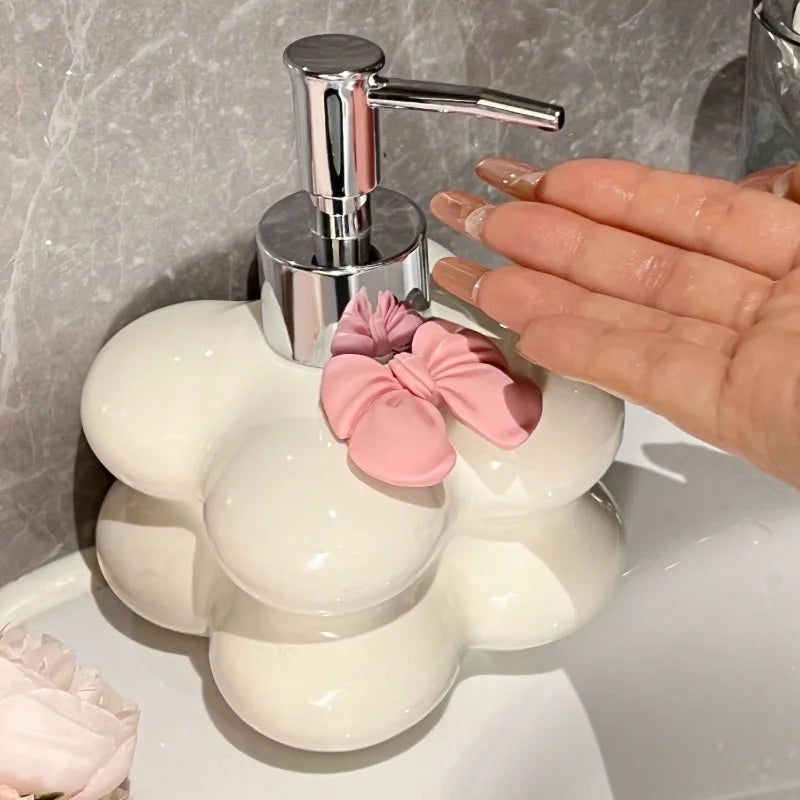 Creative Ball Ceramic Shampoo Potion Bottle Luxury Plating Silver Press Lotion Bottle Toilet Soap Dispenser Bathroom Accessories