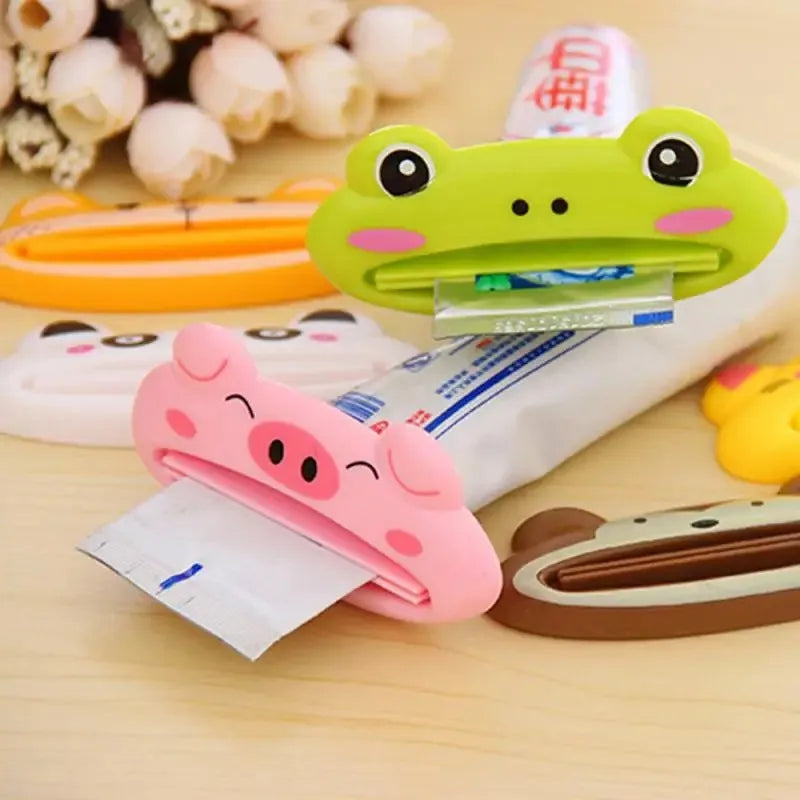 New Type Squeezer Cute Cartoon Manual Toothpaste Squeezer Cute Frog Animal Shape Cleanser Manual Press Lazy Essential Set